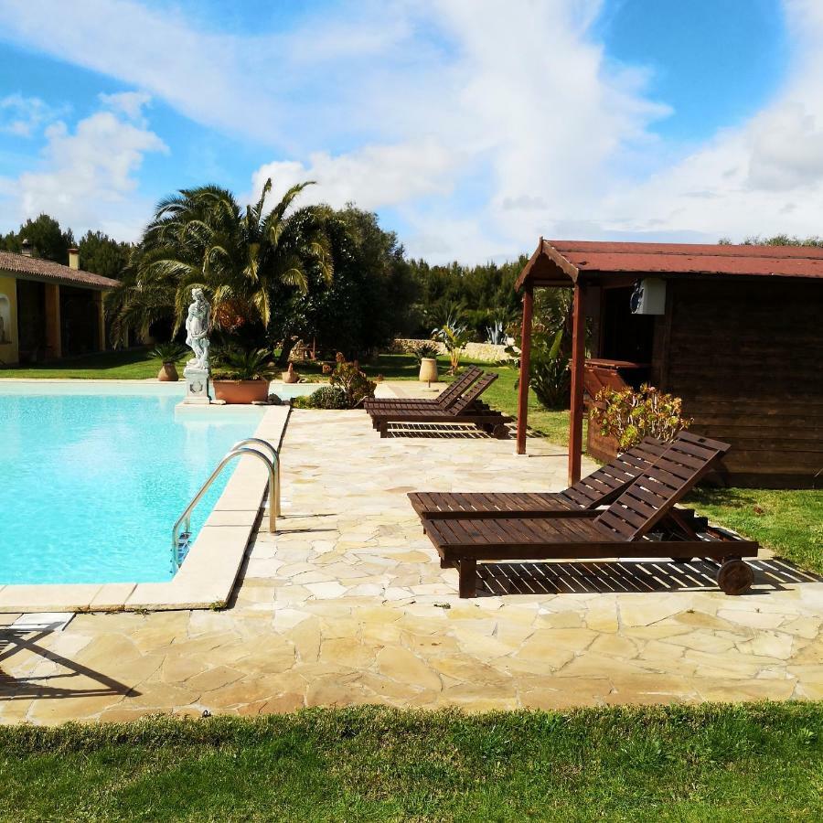 Villa La Luce Del Sinis à Riola Sardo Extérieur photo